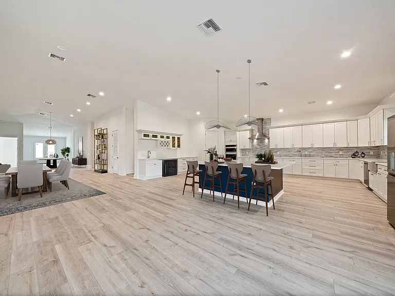 1033 Hammock Cir — Photo 13