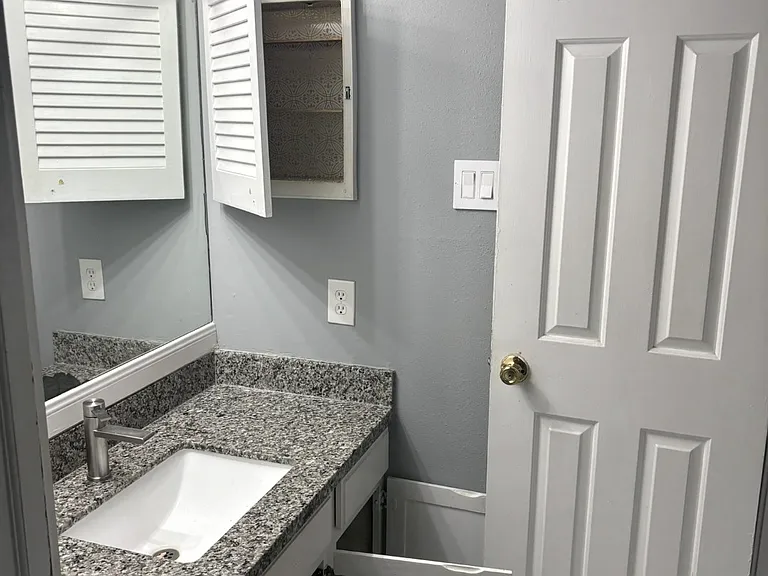 14600 Fonmeadow Dr #100 — Photo 6