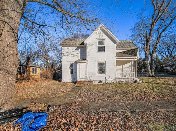 1103 Sydenham St, Albion, MI 49224