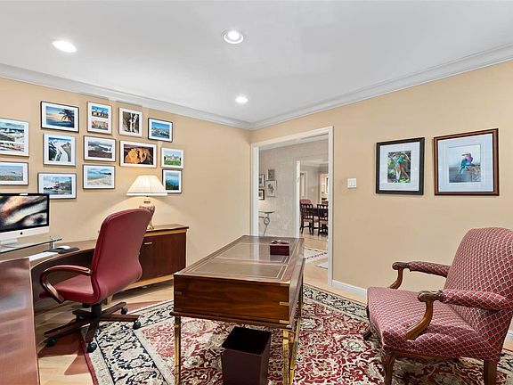 5th image of 219 Hibler Oaks Dr
