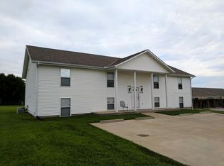 224 S Sunrise Dr, Raymore, MO 64083