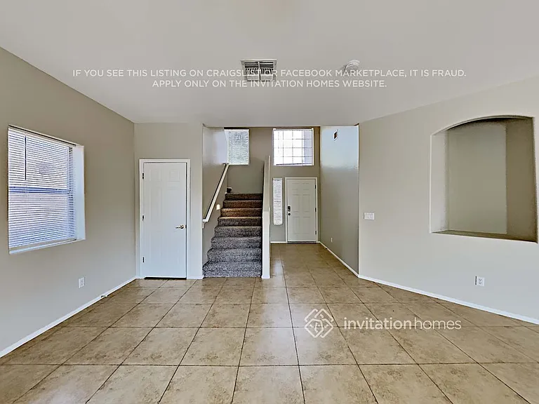 1640 S 171st Dr — Photo 4