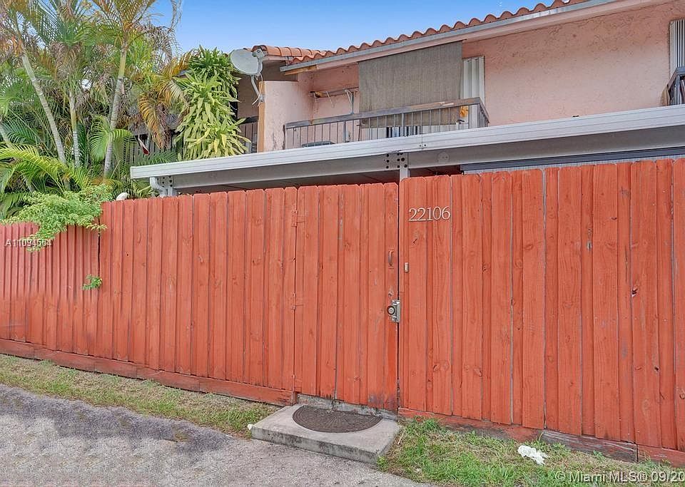 Hialeah Club Villas Condominiums 2194 W 60th St Hialeah FL Zillow