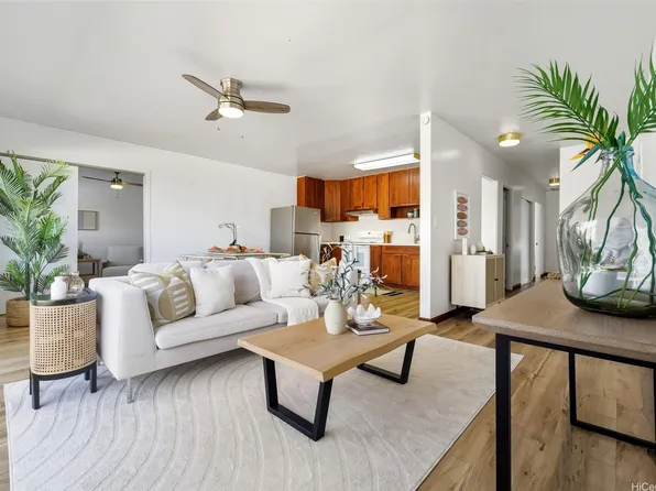 1425 Kawelu St, Pearl City, HI 96782