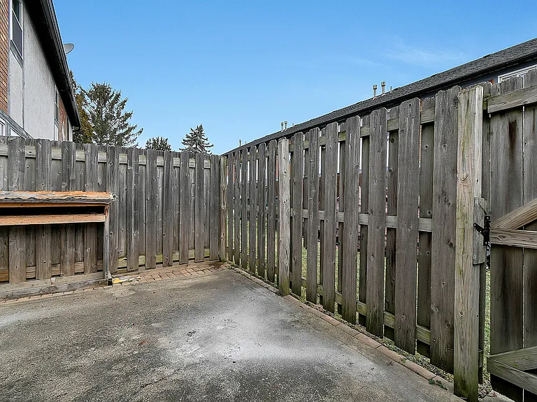 1925 Slaton Ct — Photo 18