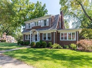 206 Bon Air Dr, Sidney, OH 45365