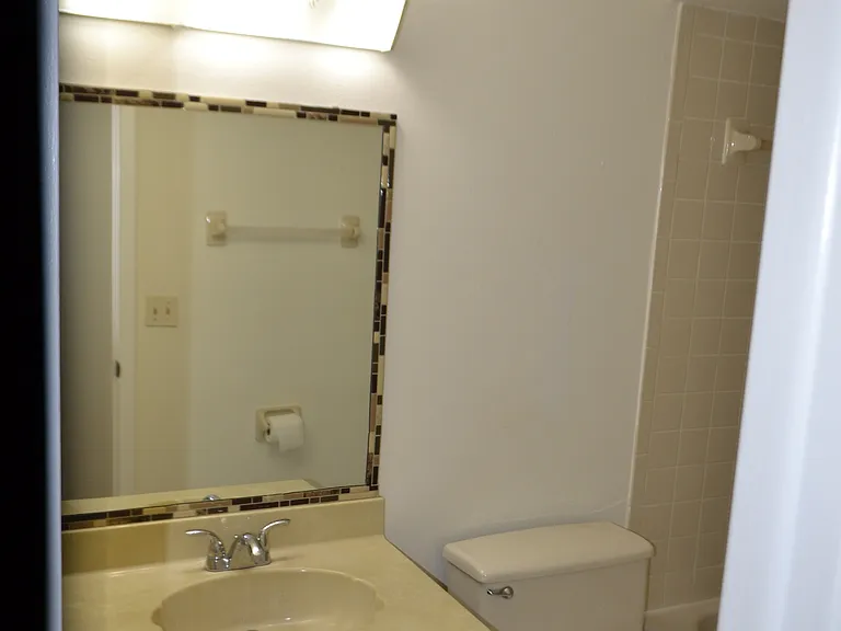16510 Norwood Dr — Photo 11
