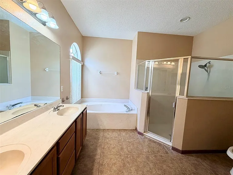 847 Whispering Cypress Ln — Photo 24