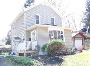 17 Bayton Dr, Rochester, NY 14622