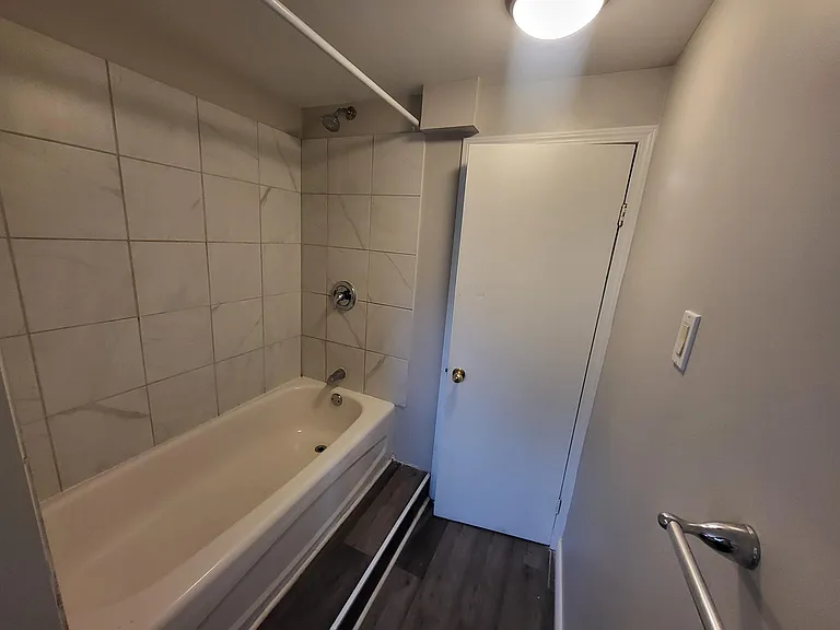 220 Kathleen St #3 — Photo 17