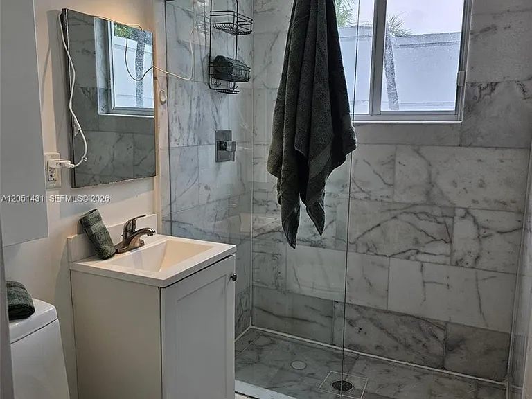 918 Jefferson Ave #8 — Photo 24