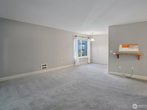 4th image of 8025 234th Street SW #116