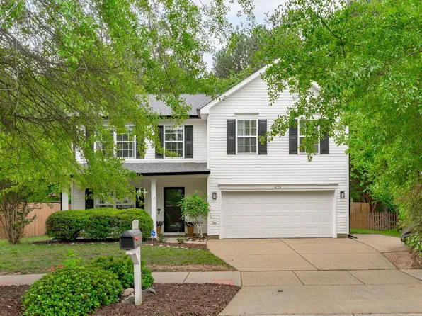 629 Texanna Way, Holly Springs, NC 27540