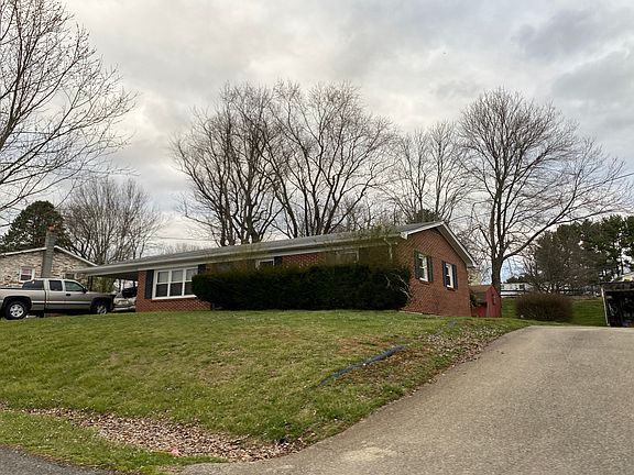 2nd image of 5463 Mitchell Dr