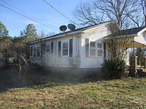 3rd image of 2700 Mudd St
