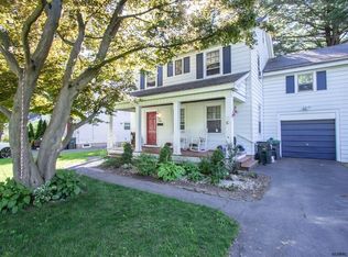 895 Stark Ave, Niskayuna, NY 12309