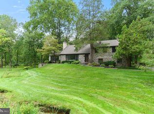 2401 Buttonwood Rd, Berwyn, PA 19312