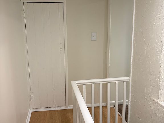 Hallway to Kitchen