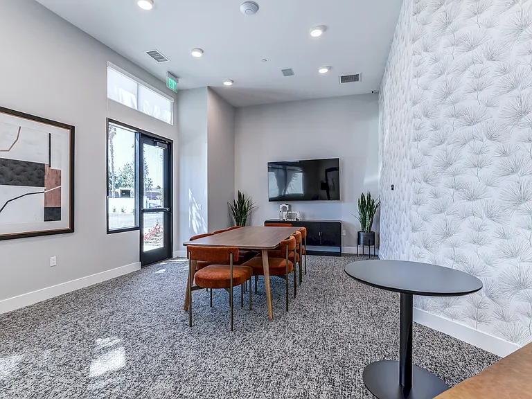 The Standard Redlands — Photo 10