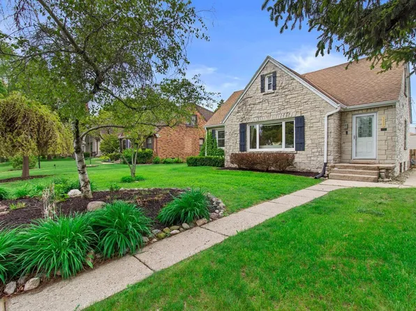 3237 South 44th STREET, Greenfield, WI 53219
