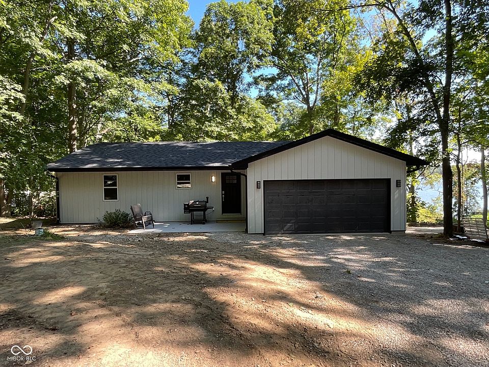 1st image of 9312 E Sandy Ln