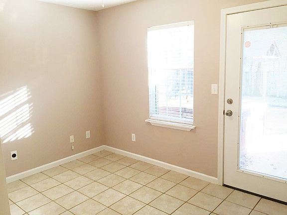 5th image of 109 Cypress Grove Dr