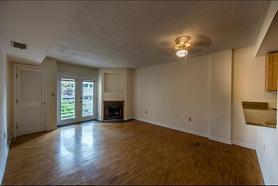 2nd image of 345-348 Franklin St #405
