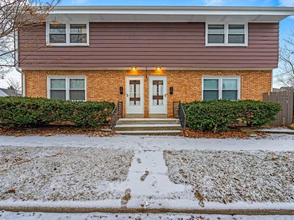 8901 West Wilbur AVENUE, Milwaukee, WI 53228