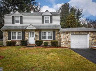 106 Woodlawn Rd, Warminster, PA 18974