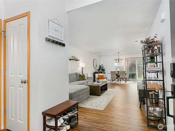 4th image of 6336 Park Street E
