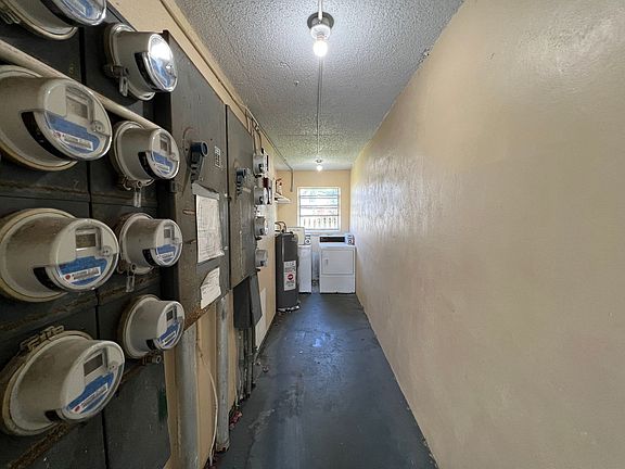 5th image of 620 S Broadway Unit 10