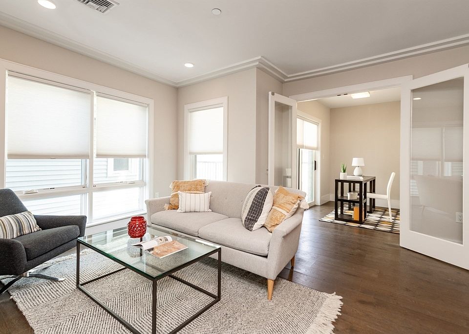 1st image of 214 Market St #201