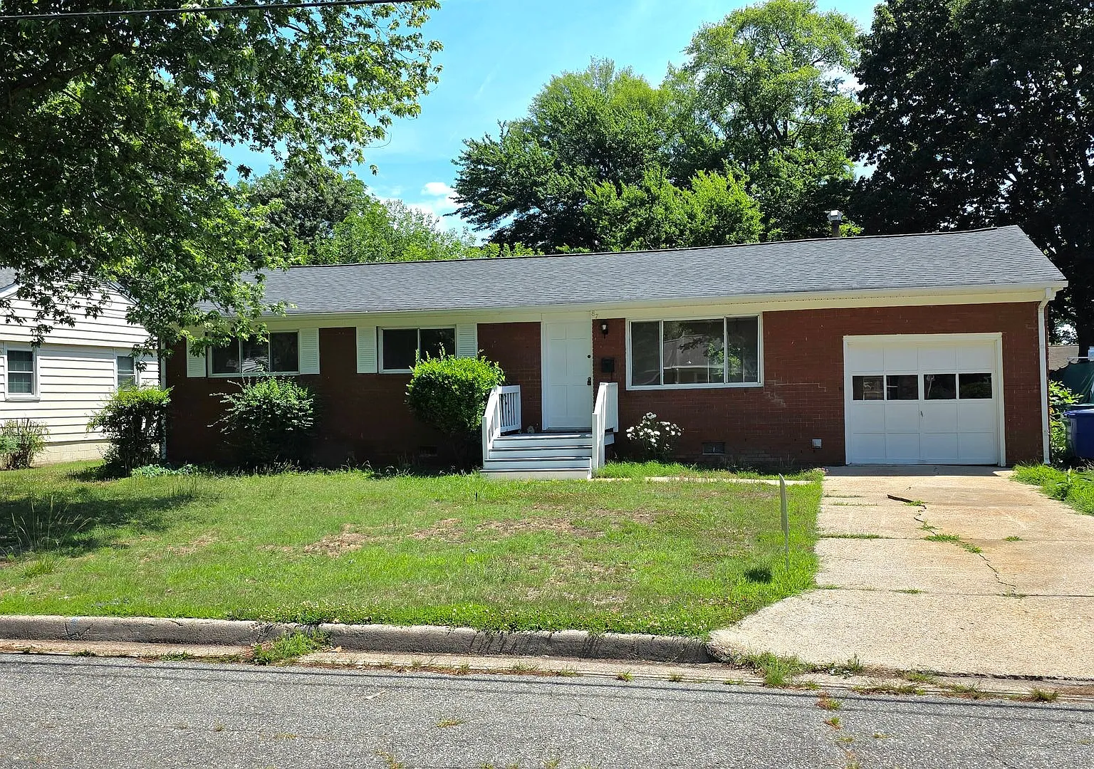 Move In Ready 3 Bedroom Ranch! — Photo 1
