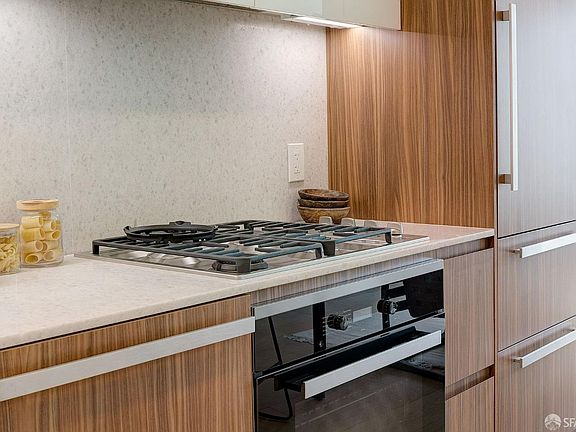 4th image of 2177 3rd St #713