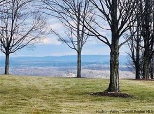 15 Villa Dileonardo Dr #0, Marlboro, NY 12542