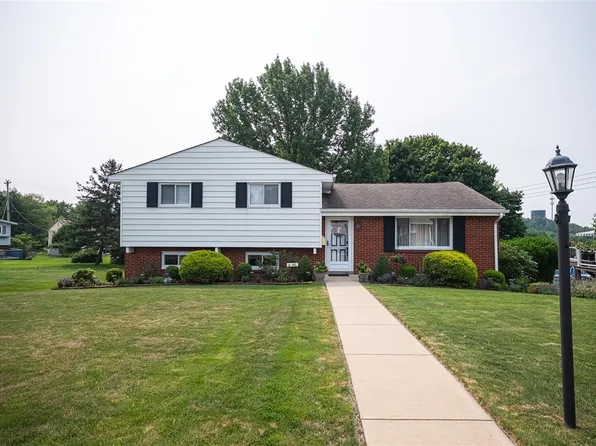 105 Viennese Dr, Pittsburgh, PA 15209
