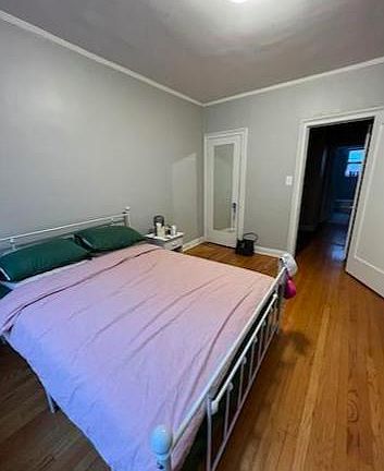 5th image of 1228 W Pratt Blvd APT 1N