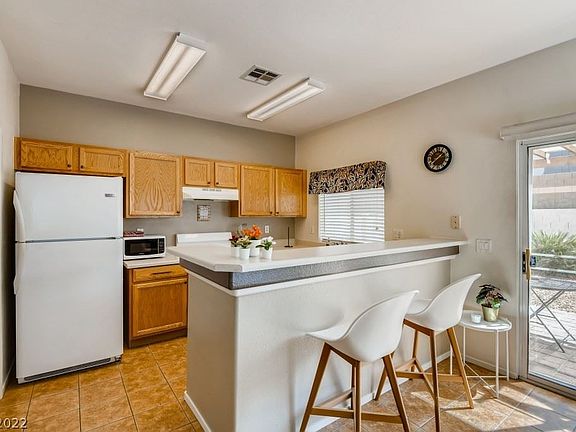 4th image of 6465 Stone Dry Ave Unit 102