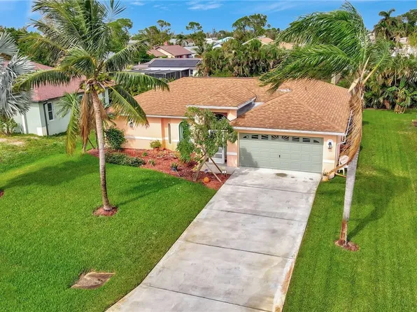 8117 Pennsylvania Blvd, Fort Myers, FL 33967