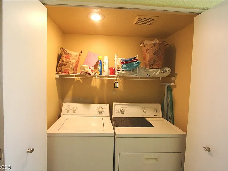 340 Jacaranda Arbor St — Photo 31