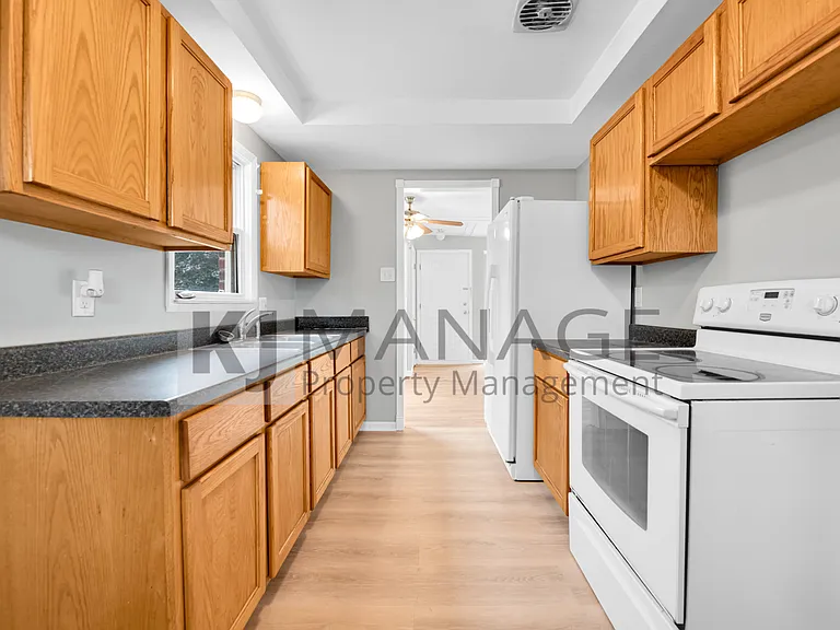 17427 Gaylord — Photo 3