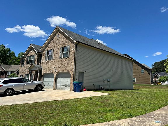 4th image of 201 Cutbank Ct SW