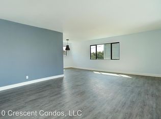 310 N Crescent Dr APT 205, Beverly Hills, CA 90210