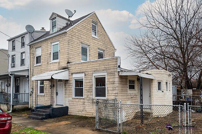 1st image of 110 N Sussex St