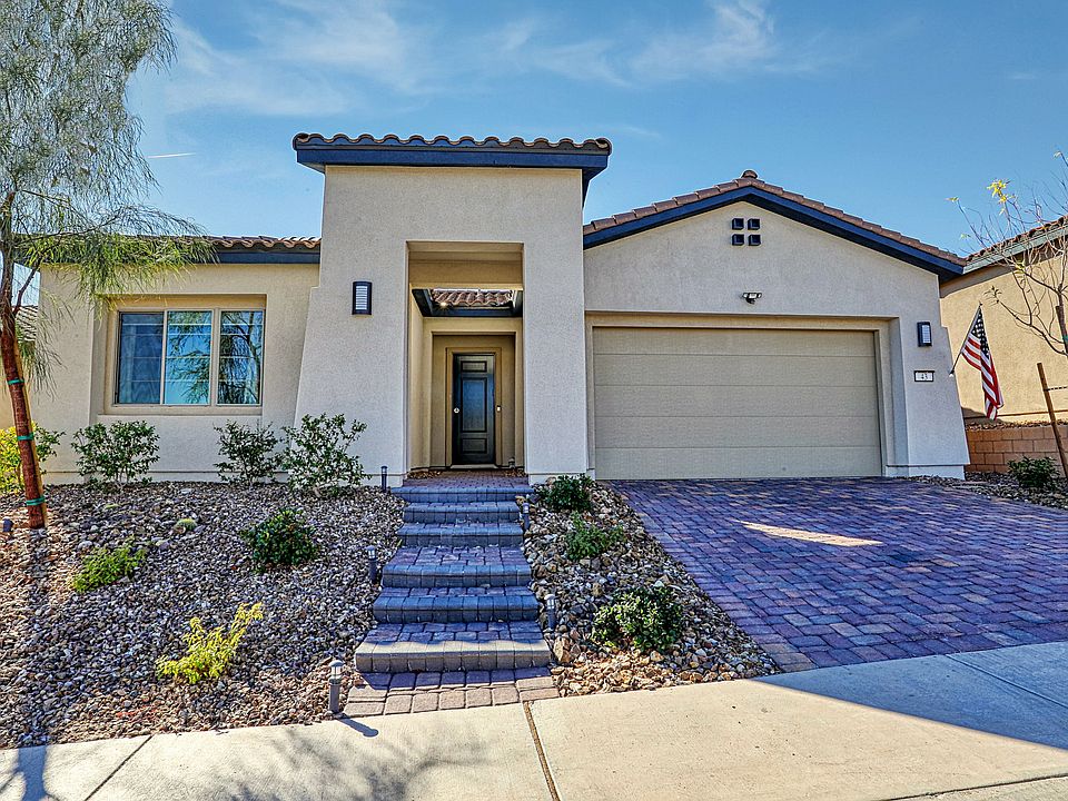 1st image of 43 Autumn Palm Ave