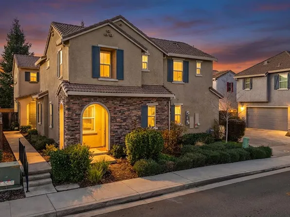 4423 Silver Cedar Ln, Sacramento, CA 95834