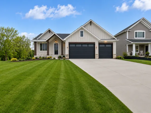 15593 Sycamore St NW, Andover, MN 55304