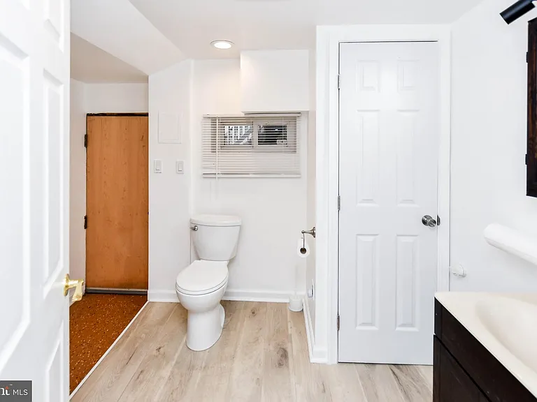 2509 Christian St — Photo 23