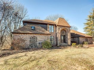 346 Oak Hill Dr, Belleville, IL