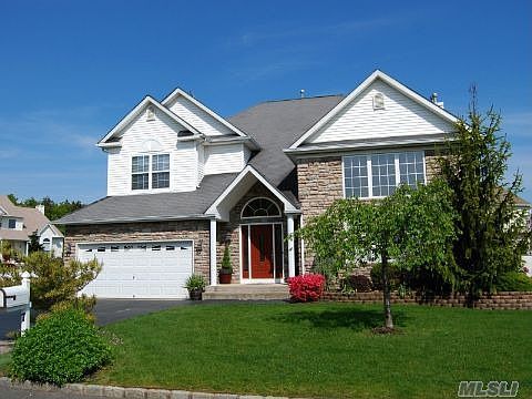1st image of 7 Hickory Hill Dr